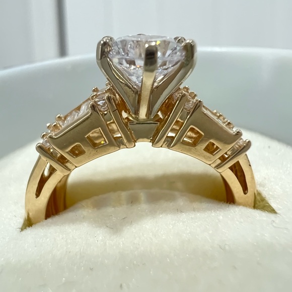 14k gold engagement ring - Picture 2 of 14
